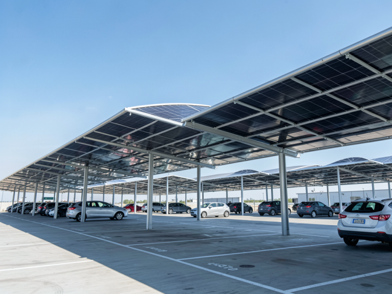 Prix Ombrière Photovoltaïque Parking : Guide Complet des Coûts et Obligations en 2026
